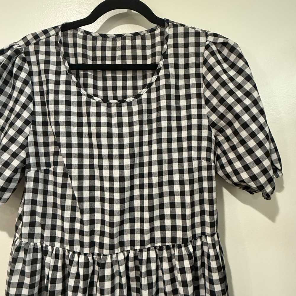 Black and White Gingham Midi Dress with Puff Sleeves - Picture 2 of 3